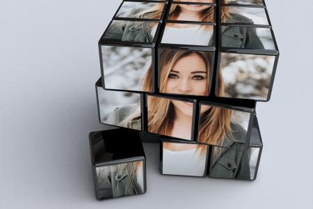 Print photos on beautiful Rubik for free