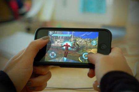 How to download games on your mobile phone
